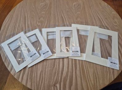 Bundle of 6 Brand New Ivory Picture Mounts in both 5x7 and 4x6 sizes