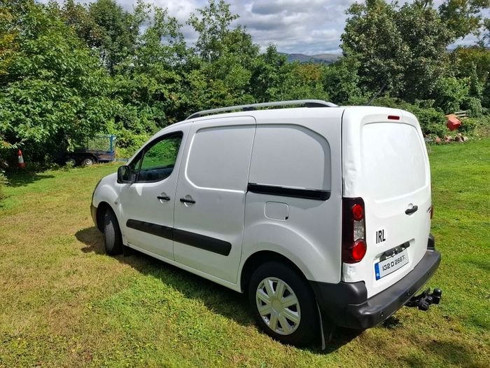 162 Peugeot partner