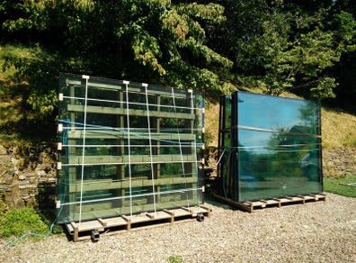 Triple glazed frameless windows
