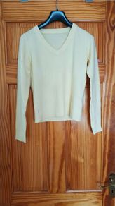 V-neck women's jumper lemon