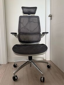 SIHOO M59AS ergonomic office chair in excellent condition.