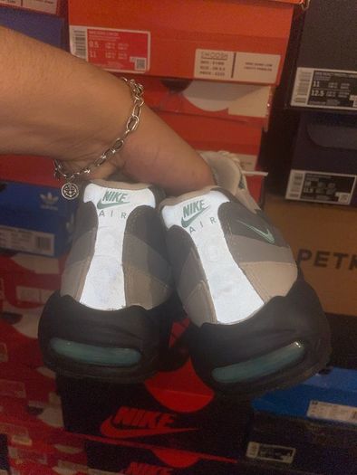 Nike Air Max 95 Hyper Turquoise FV4710-100
