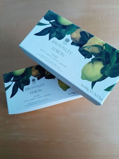 Bronnley lemon soap box