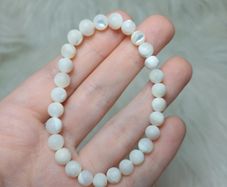 bracelet white shell small beads elastic stretchy