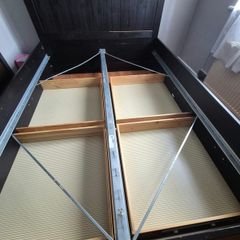 Standard king-size bed frame with 4 storage boxes