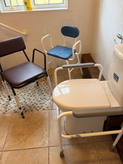 Commode, Shower Chair, Toilet Assist