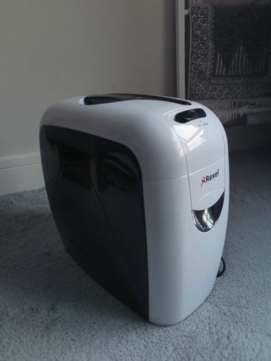 Paper shredder