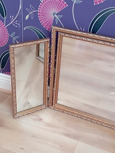Vintage style mirror