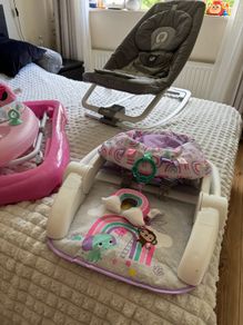 Bright Starts Disney Minnie Mouse ForBright Starts Purple Paradise Learn-to-Sit Activity Floor