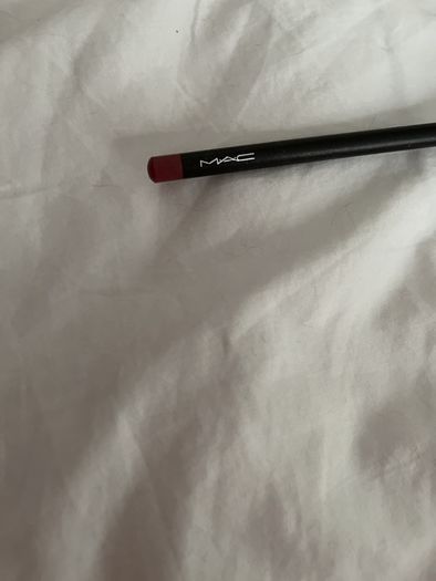 Lip liner Mac