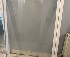 Bath screen free
