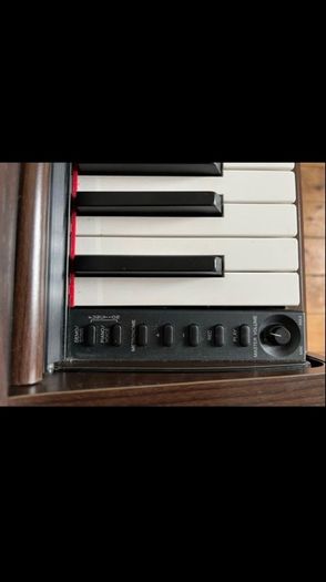 Yamaha Arius YDP-140 Digital Piano comes with Stool Excellent Condition
