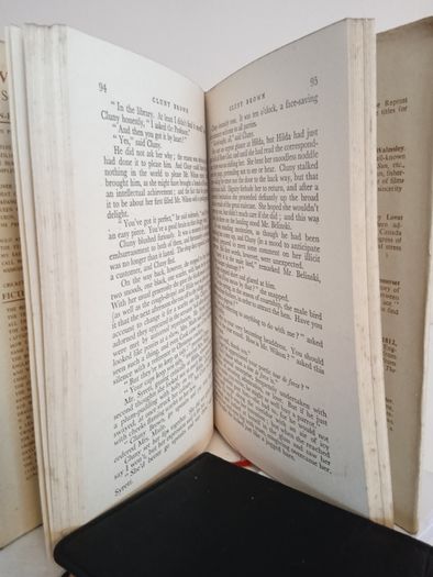 Cluny Brown by Margery Sharp (RB308)