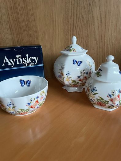 Vintage Aynsley Cottage Garden Pieces