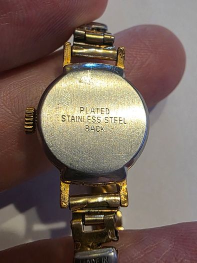 gold plated ladies wristwatch