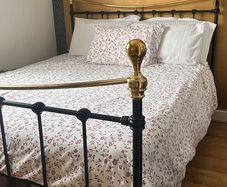 King Size Gold&Black Frame