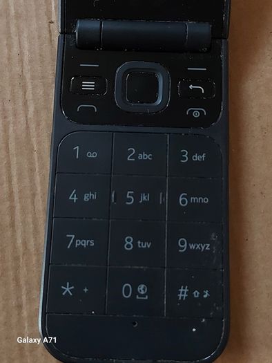 NOKIA KaiOS Flip Phone, Model Nokia 2027 Flip, 4GB, KaiOS 2.5.2 in excellent condition