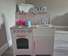 Play Wooden Kitchen