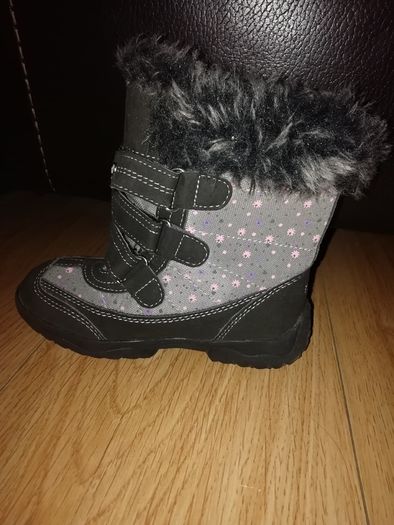 Girls boots