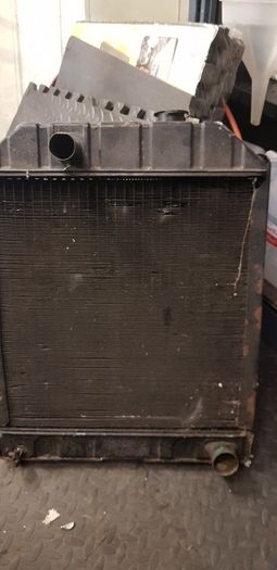 Ford 6600 radiator