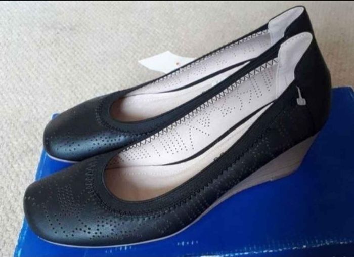 Leather Shoes - brand new