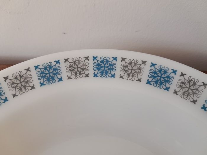 JAJ Chelsea Rimmed Soup bowls set of 2