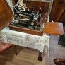 Antique Working Singer Sewing Machines from the late 19th to early 20th century, Image 5