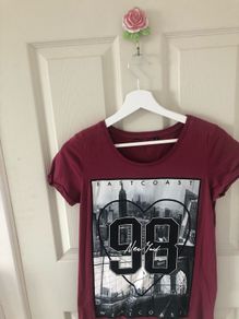 Women's Maroon Tshirt