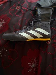 adidas box hog 4