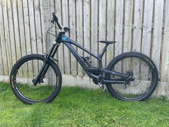 2023 Yt Tues Al 27.5 Xl Dh Bike