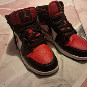 Jordans high top trainers unisex size 5
