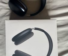 Apple AirPods Max 2