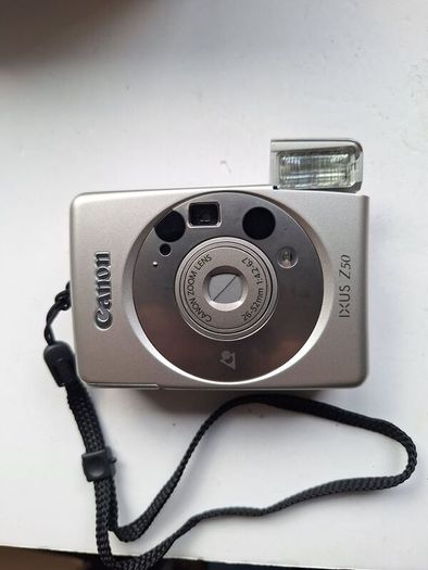 Canon IXUS Z50 APS film camera