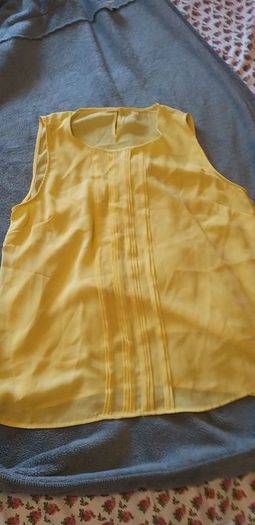 Lemon Sleeveless Top