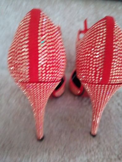 Red Heels Size 4