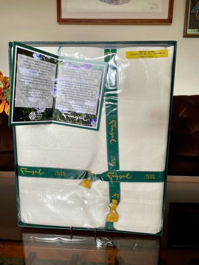 Boxed Vintage Irish Linen Damask Tablecloth Antique White