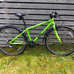 Frog 61 Kids' Hybrid Bike (24-inch) - Lightweight & Great Condition