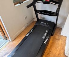 Treadmill - Sole F63