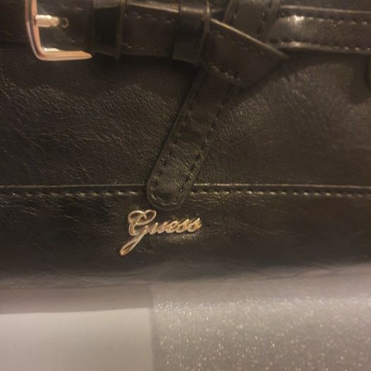 GUESS Wallet/Purse ..  Large Genuine GUESS Leather Wallet  Boxed .. Colour: Black .. Price Drop