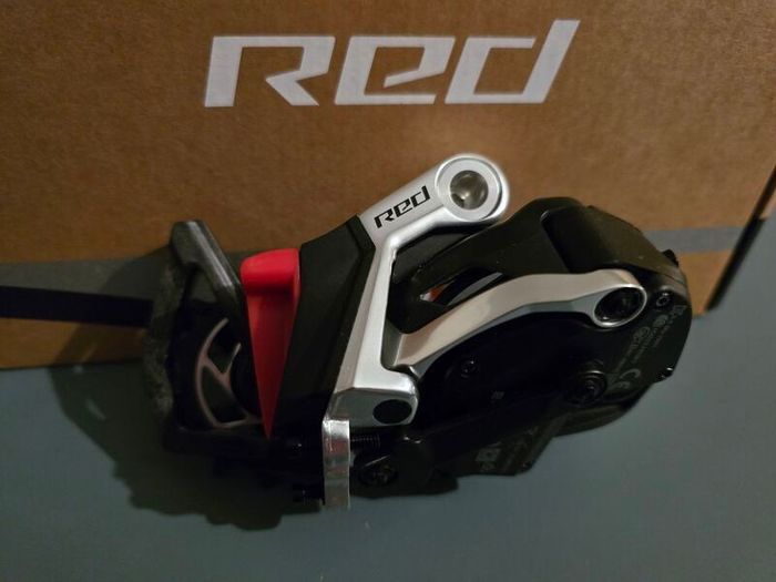 SRAM RED AXS rear derailleur