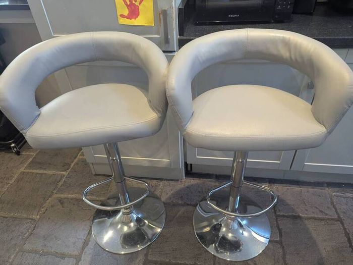 High stools