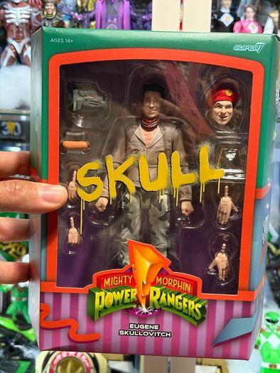Mighty Morphin Power Rangers skull Super 7 Ultimates