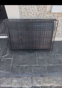 Medium dog cage