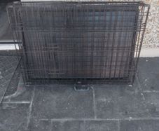 Medium dog cage