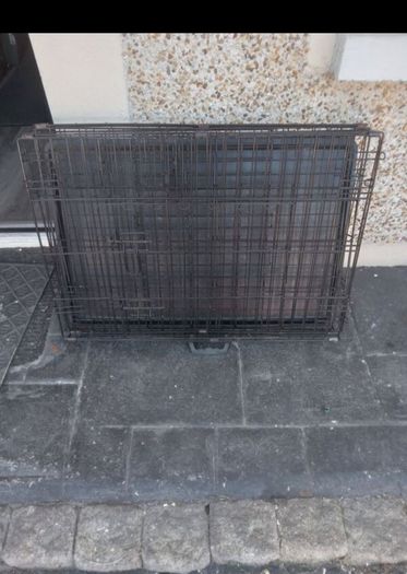Medium dog cage