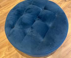 footstool / ottoman with storage