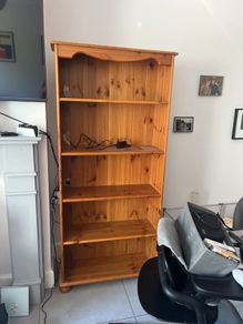 bookshelf