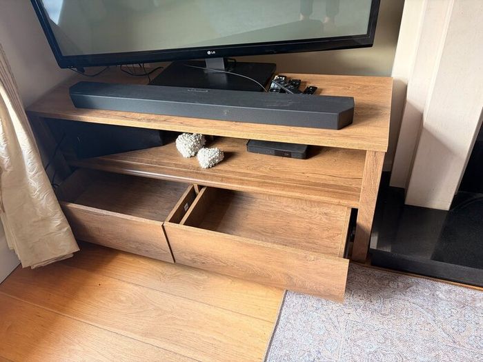 Tv table