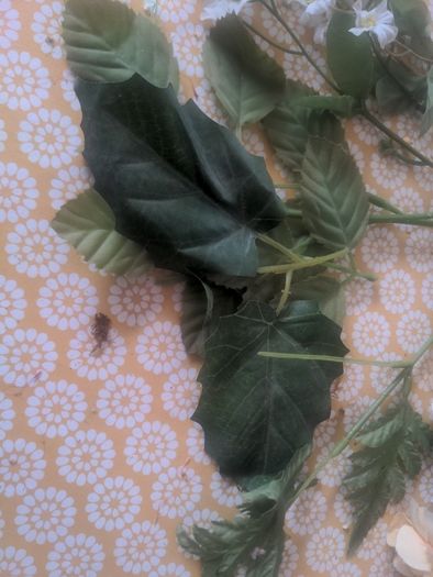 Artificial flowers