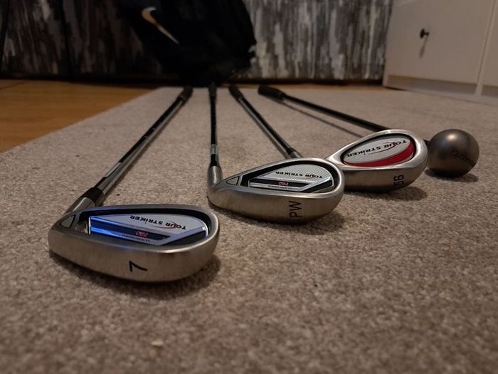 Golf Training Aids - Tour Striker & Putterball